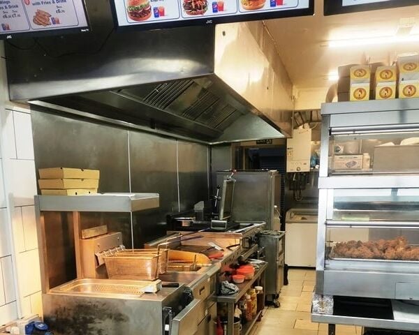 Fast Food specialising In Gourmet Burgers, Chicken And Chips for Sale