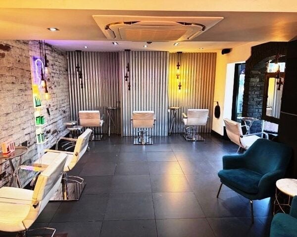 Impressive Empty Premises In Wealthy Surrey Village With 'e Class' Useage for Sale Impressive Empty Premises In Wealthy Surrey Village With 'e Class' Useage for Sale
