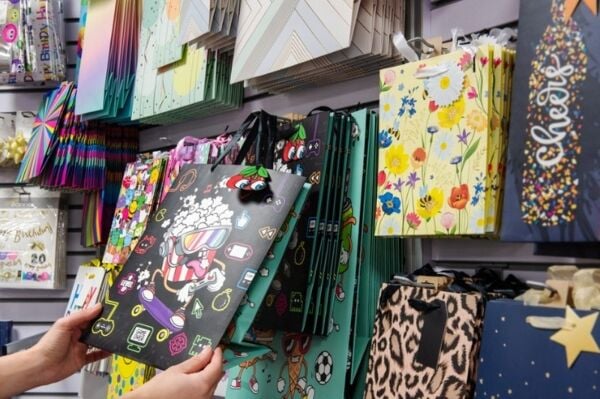 Greeting Card & Gift Distribution Franchise Greeting Card & Gift Distribution Franchise