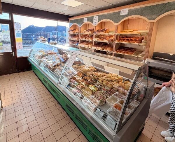 HIGH SALES BAKERY BUSINESS WITH 2 SHOP OUTLETS, SOUTH WALES HIGH SALES BAKERY BUSINESS WITH 2 SHOP OUTLETS, SOUTH WALES
