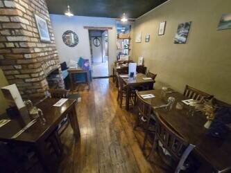 Popular Licensed Bistro & Restaurant with 2 Bedroom Self Contained Apartment in Taunton Town Centre