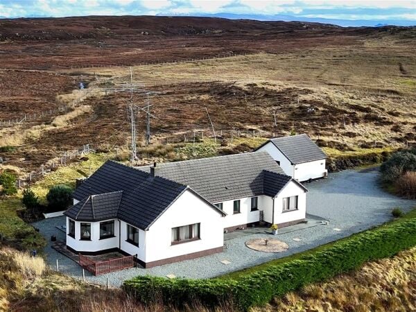 Staffin Caravan & Camping Site with Detached 5-Bedroom House & Self-Catering Accommodation