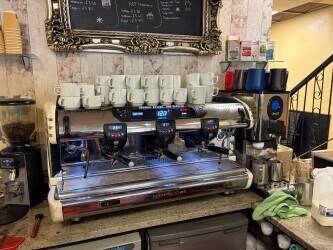 Well-Established Family-Run Café Business