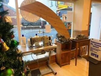 DRYCLEANER / LAUNDRY & SERVICED WASHES FOR SALE IN BARNSTAPLE, DEVON