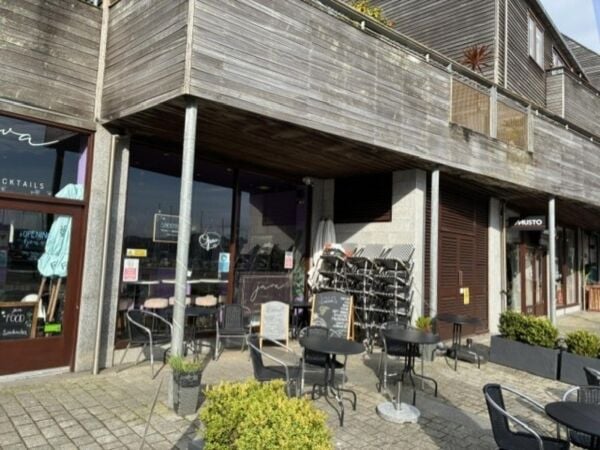 Leasehold Coffee & Cocktail Bar Located In Falmouth