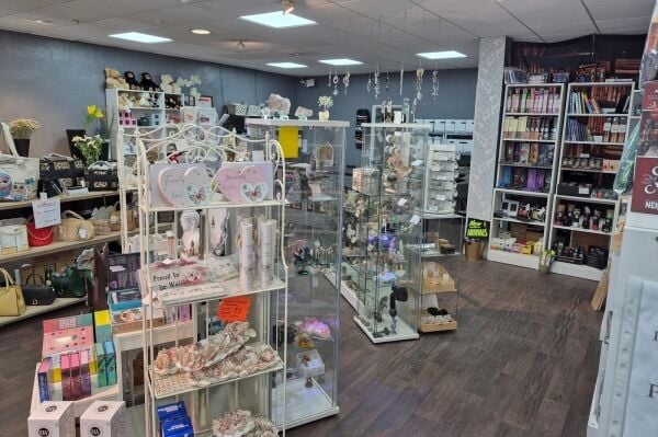 Established Florist, Gift Shop & Tea Room - Rhyl