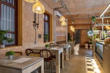 Well established Premium Italian cafe  and bar leeds | Morley