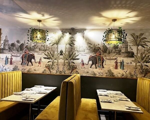 Well Presented Licensed Indian Restaurant for Sale Well Presented Licensed Indian Restaurant for Sale