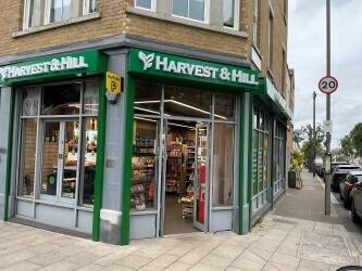 Whole foods / off licence in Clapham