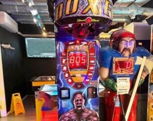 DESSERT PARLOUR & FULL ARCADE CENTRE FOR SALE IN HARLOW, ESSEX