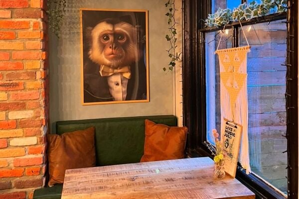 Established Licenced Cafe - Hale Established Licenced Cafe - Hale