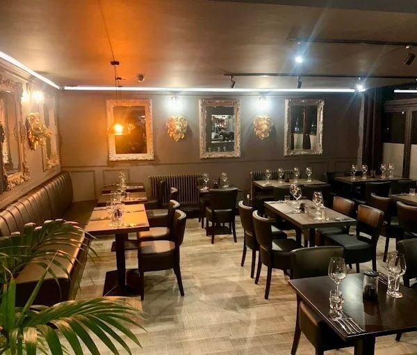 Licensed Bar & Restaurant for Sale Licensed Bar & Restaurant for Sale