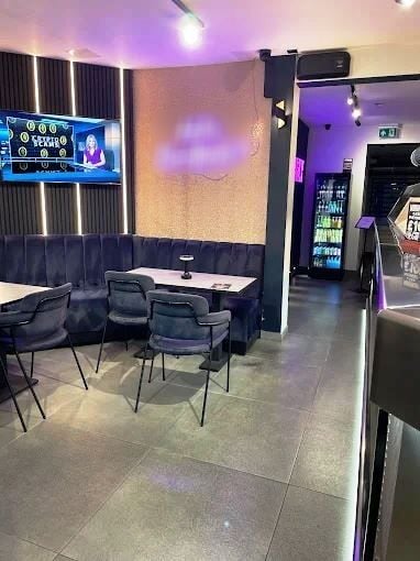 Extremely Well Fitted Fish & Chips for Sale Extremely Well Fitted Fish & Chips for Sale