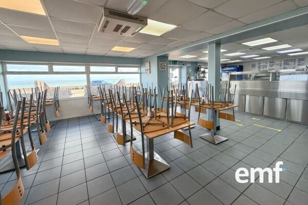 Popular Seaside Freehold Fish & Chip Shop & Restaurant Popular Seaside Freehold Fish & Chip Shop & Restaurant