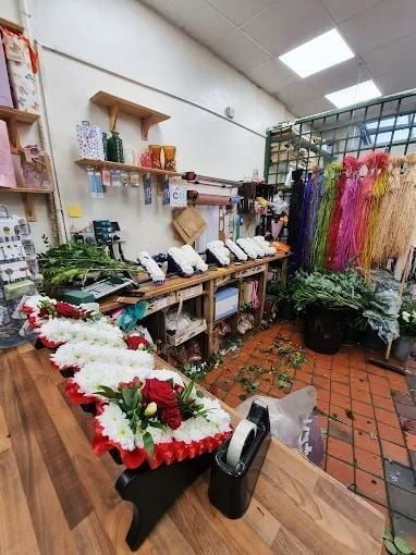 Florist With Fruit And Vegetables for Sale Florist With Fruit And Vegetables for Sale