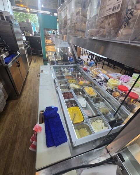 Licensed Coffee Shop With Ice Cream And Off Licnece for Sale Licensed Coffee Shop With Ice Cream And Off Licnece for Sale