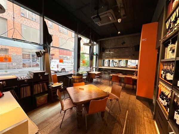 Bar/Kitchen in Manchester