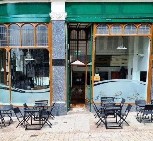 Lounge Bar for Sale