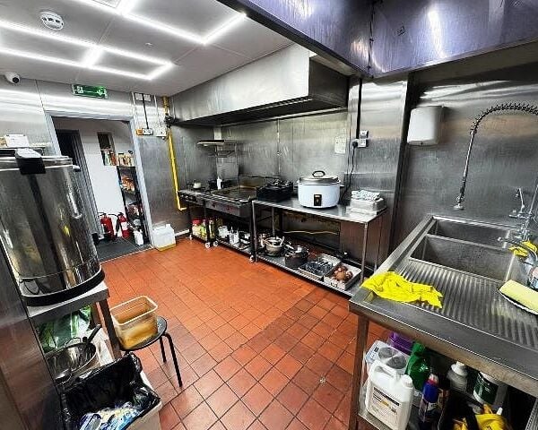 Bubble Tea & Vegan Burger Takeaway a3 Useage for Sale Bubble Tea & Vegan Burger Takeaway a3 Useage for Sale
