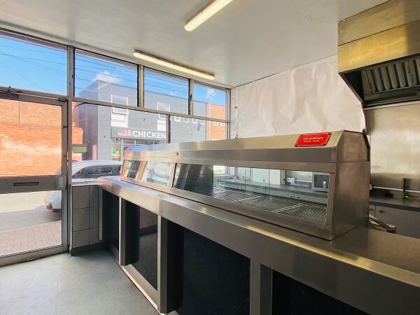 Freehold Fish & Chip Takeaway & Restaurant Located In Worksop, Nottinghamshire