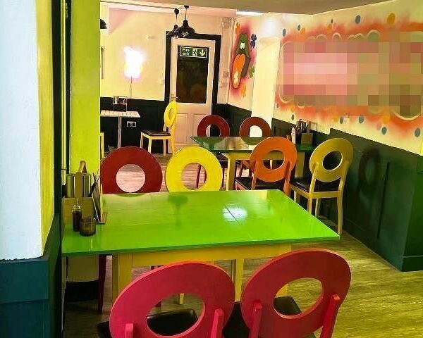 Licensed Restaurant  /   Fast Food Takeaway Specialising In Burgers And Ribs for Sale