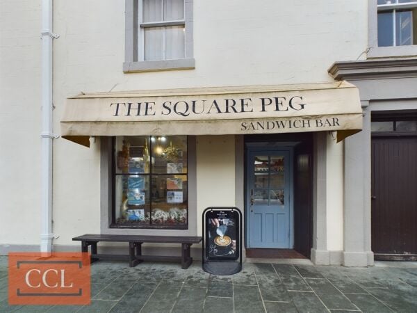 Well-established and diverse retail business. Well-established and diverse retail business.
