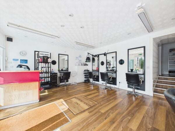 Prime High Street Property – Retail or Office Opportunity