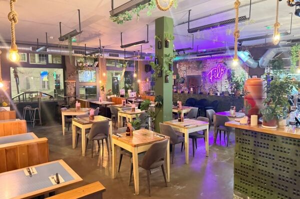 Established Restaurant - London