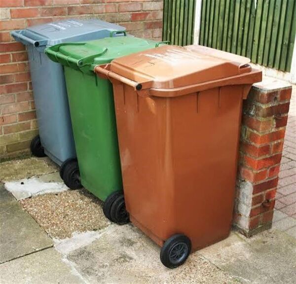 MOBILE WHEELIE BIN CLEANING BUSINESS MOBILE WHEELIE BIN CLEANING BUSINESS