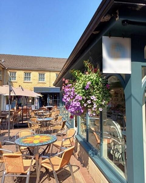 'orangery Style' Licensed Café
Established 2009 ~ Retirement Sale for Sale 'orangery Style' Licensed Café
Established 2009 ~ Retirement Sale for Sale