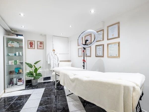 Hair & Beauty Salon for Sale Hair & Beauty Salon for Sale