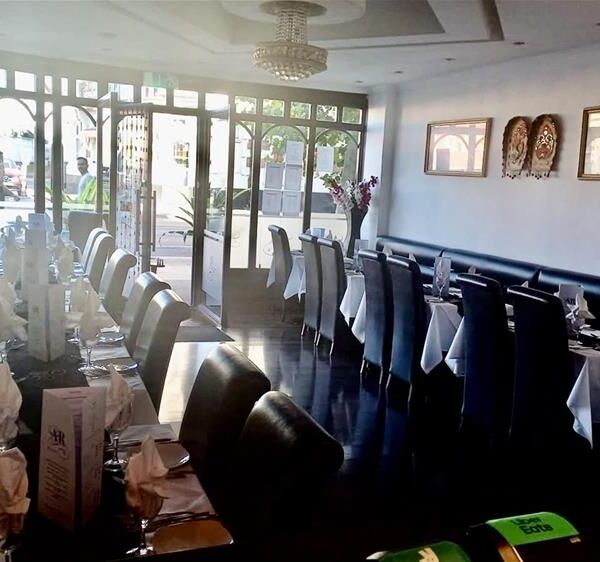 LEASEHOLD LIC. INDIAN RESTAURANT
SELF CONTAINED 2 BED FLAT ABOVE