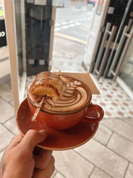 MULTI-AWARD-WINNING COFFEE SHOP