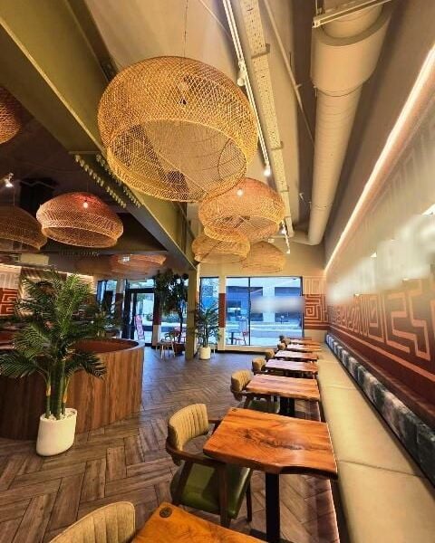 Restaurant optional Franchise for Sale Restaurant optional Franchise for Sale