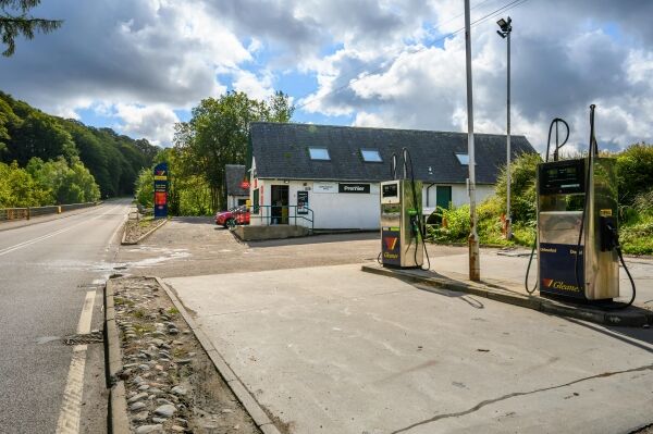 Ballindalloch Filling Station & Shop/Post Office