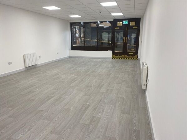 Retail For Sale in Cleckheaton Retail For Sale in Cleckheaton