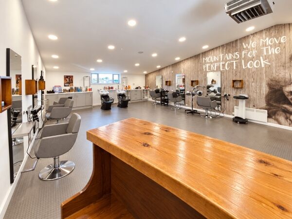 Versatile Commercial Premises To-Let Located In Retford, Nottinghamshire Versatile Commercial Premises To-Let Located In Retford, Nottinghamshire