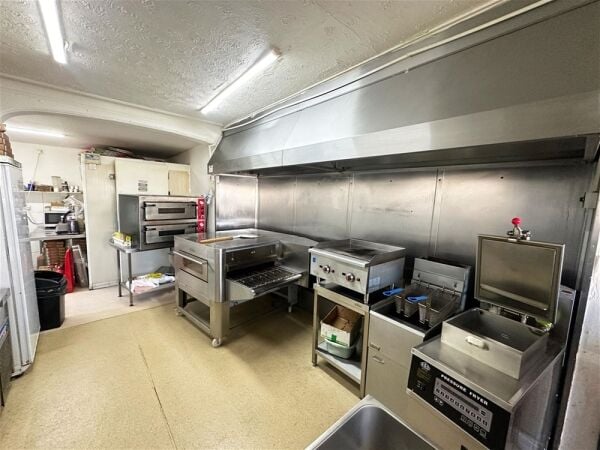 Hot Food Takeaway in Romiley Hot Food Takeaway in Romiley