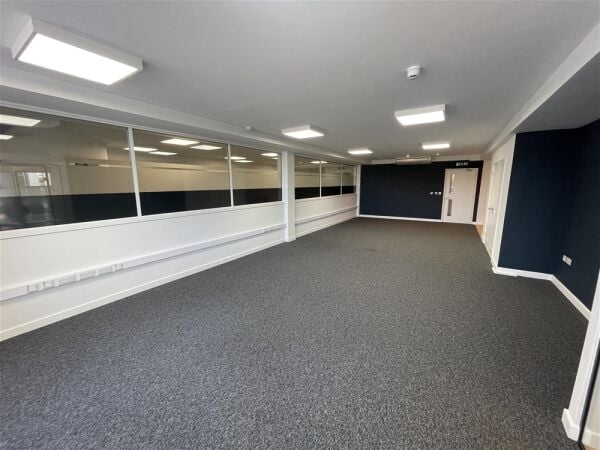 Modern Office Suite off the A38 To Let For Sale in Newton Abbot Modern Office Suite off the A38 To Let For Sale in Newton Abbot