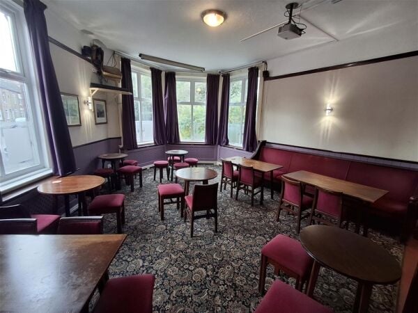 Licenced Trade, Pubs & Clubs For Sale in Burton-on-Trent Licenced Trade, Pubs & Clubs For Sale in Burton-on-Trent