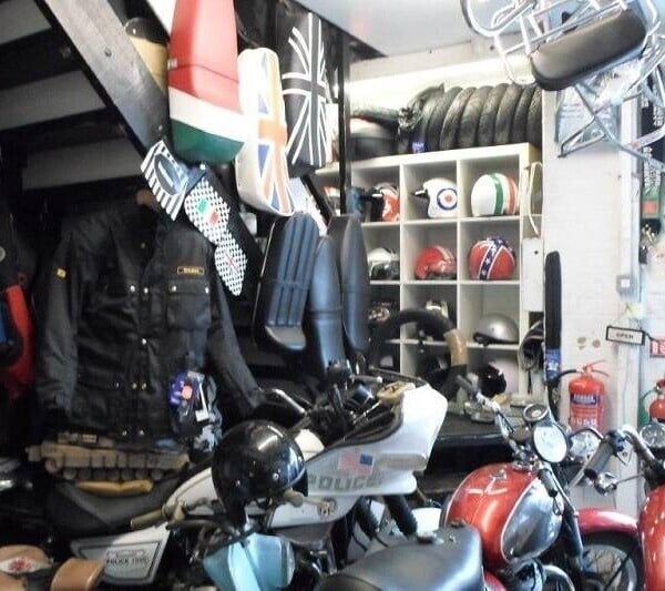 Scooter/Motorcycle Sales, Repairs & Maintenance Photo 4