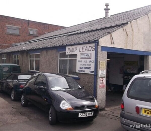 Repairs Garage Lytham St Annes, Lancashire Photo 4