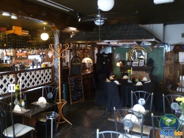 LICENSED RESTAURANT: OLDHAM: Photo 3