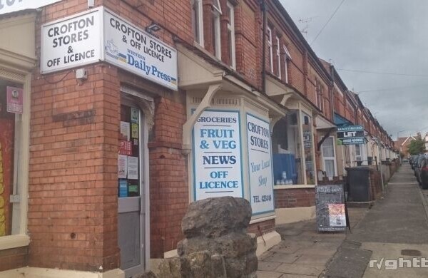 Fantastic long established corner shop! BACK ON THE MARKET DUE TO TIMEWASTER Photo 2