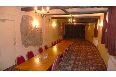 Imposing 3 storey hotel and public house for Sale Photo 4
