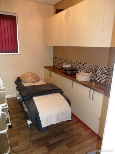 Attractive & Profitable Hair, Beauty & Nail Salon in Exeter Photo 4