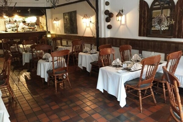 Superbly Located Italian Restaurant in Lutterworth Photo 4