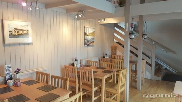 Coffee Shop/Restaurant, Earlston, Borders with Owners House (ref. 1038) Photo 4