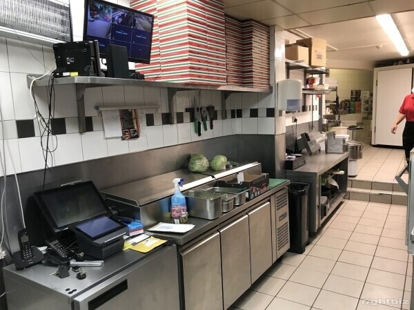 REDUCED - IMPRESSIVE FISH & CHIP / PIZZA SHOP Photo 4