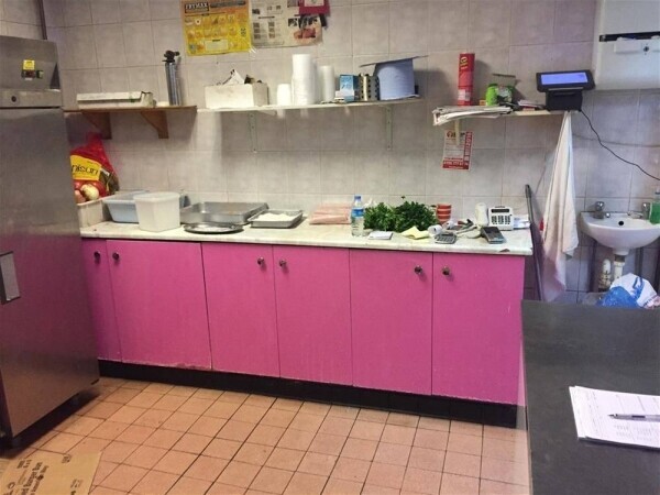 FISH BAR & FAST FOOD TAKEAWAY WITH DELIVERIES FOR SALE IN EDGWARE Photo 4